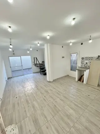 Impecable PH de 4 ambientes a estrenar. ¡Financiación directa foto 5