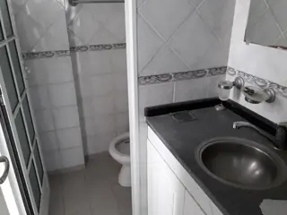 ArgenpropGestión  &gt&gt  Propiedades F PORTELA AL 400 AMPLIA OFICINA EN EXCELENTE UBICACION foto 5