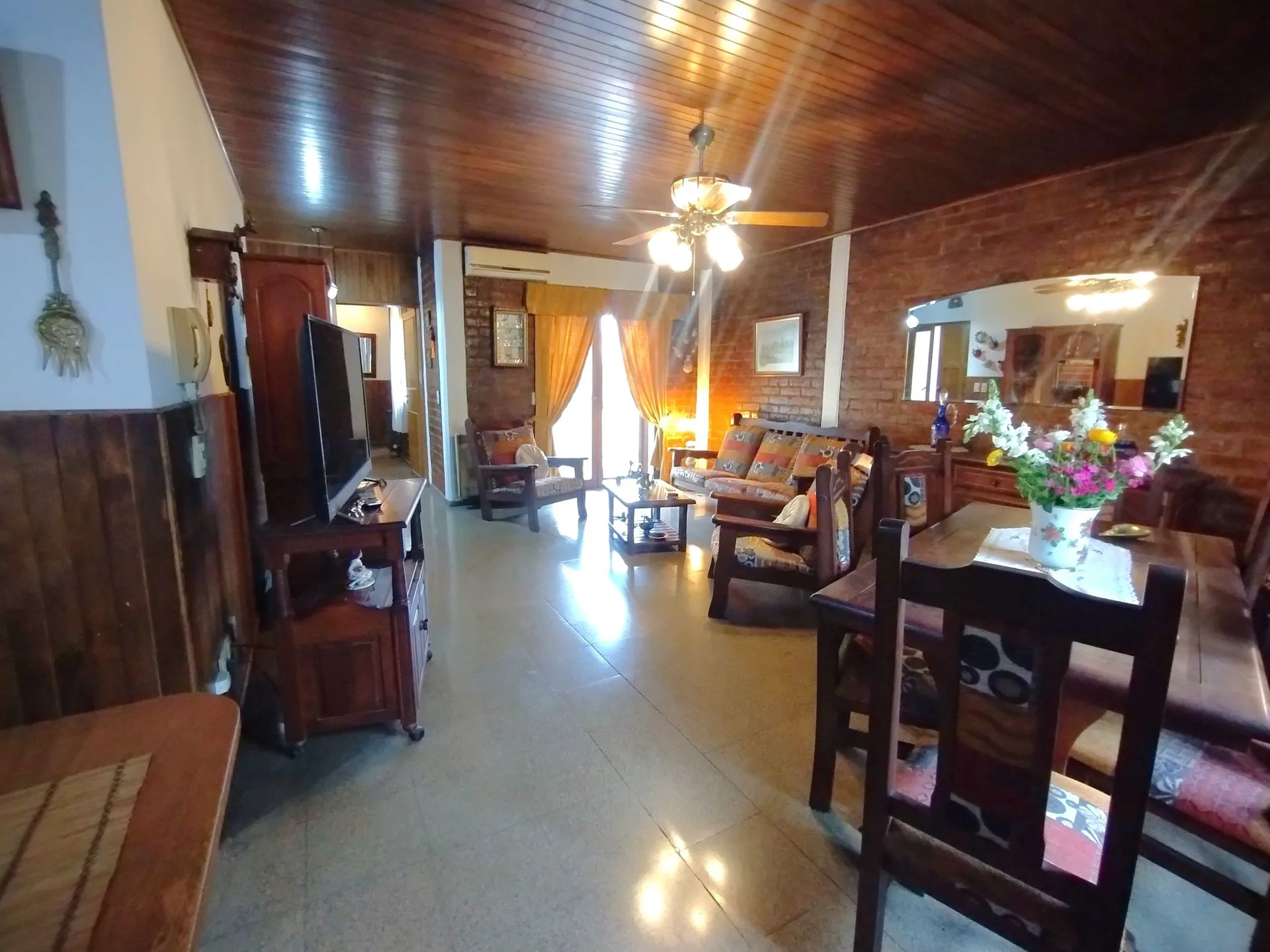 VENTA CASA DOBLE  4TA SECCION foto 4