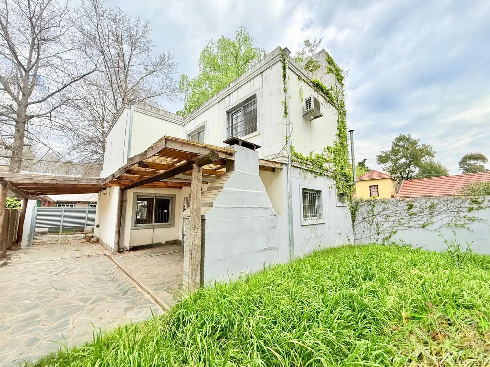 CASA EN VENTA 4 AMB LOS ROBLES DEL MONARCA PILAR foto 2