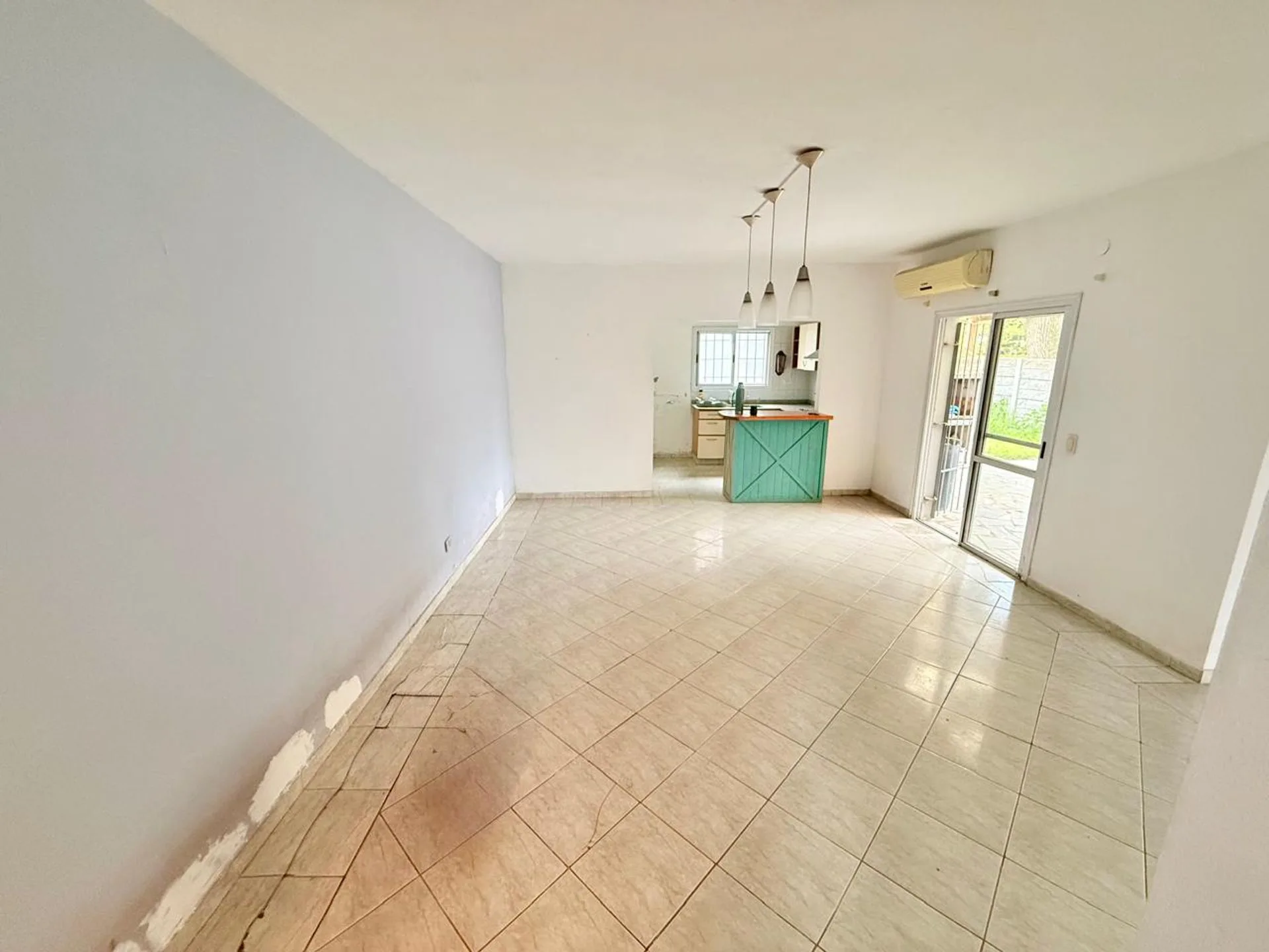 CASA EN VENTA 4 AMB LOS ROBLES DEL MONARCA PILAR foto 3