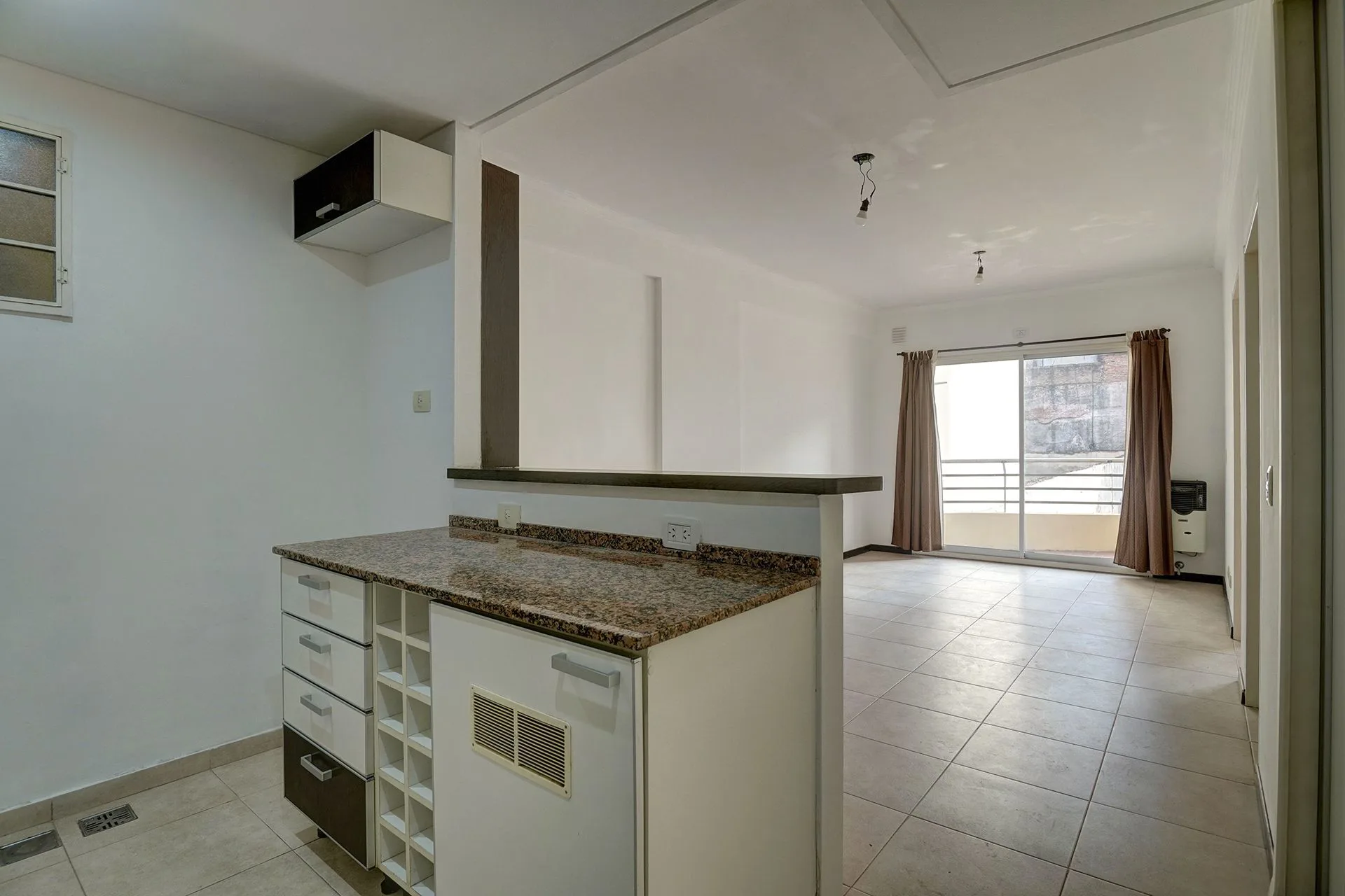 Venta Dpto.  2 Amb  C/Cochera - SUM y Gimnasio foto 2