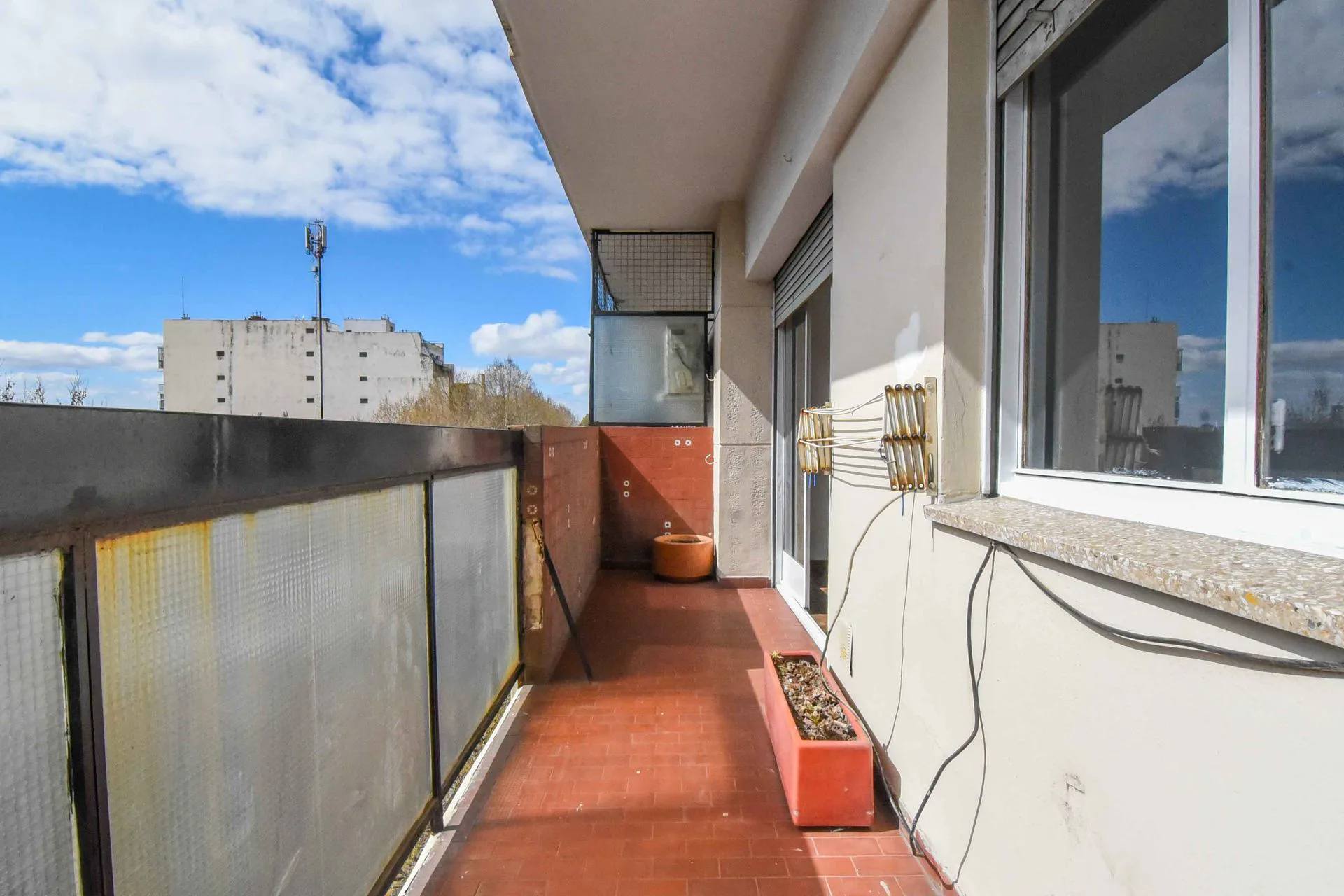 VENTA DEPTO 3 AMB. C/DEP. BALCON PARQUE PATRICIOS foto 3