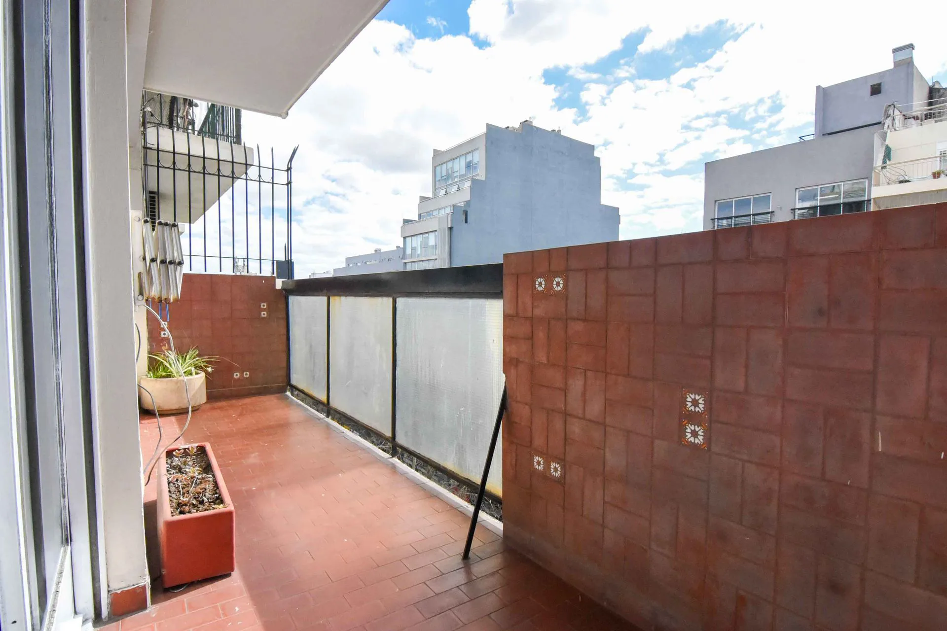 VENTA DEPTO 3 AMB. C/DEP. BALCON PARQUE PATRICIOS foto 5
