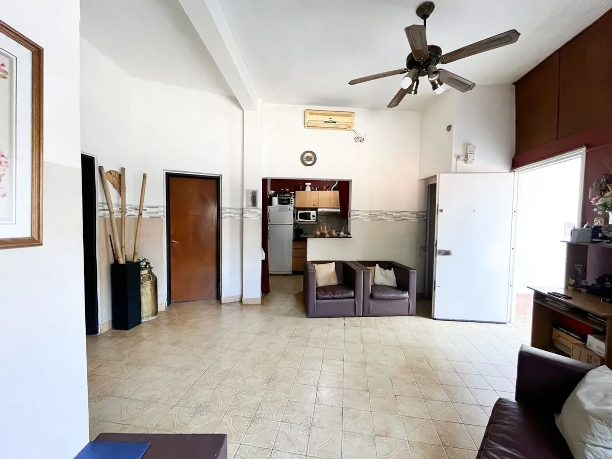 VENTA CASA 4 AMB C/ESCRITORIO TERRAZA LOTE PROPIO foto 4