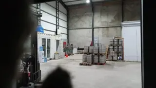 ALQUILER - IMPORTANTE GALPÓN EN PARQUE INDUSTRIAL EBAPI - CON REFRIGERACIÓN foto 2