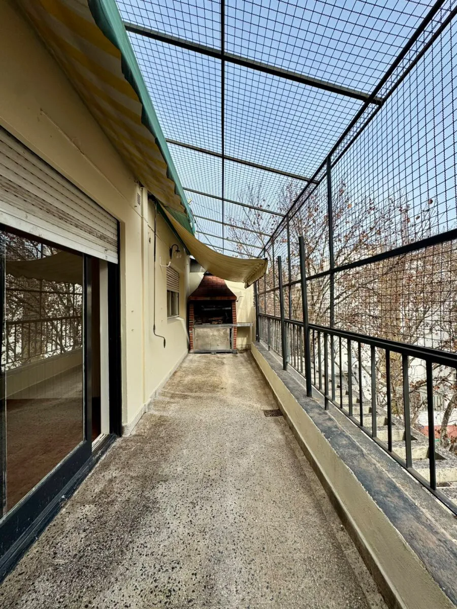 ALQUILER DEPARTAMENTO 3 AMBIENTES CON BALCON TERRAZA Y PARRILLA - RIVERA INDARTE 200 FLORES foto 4