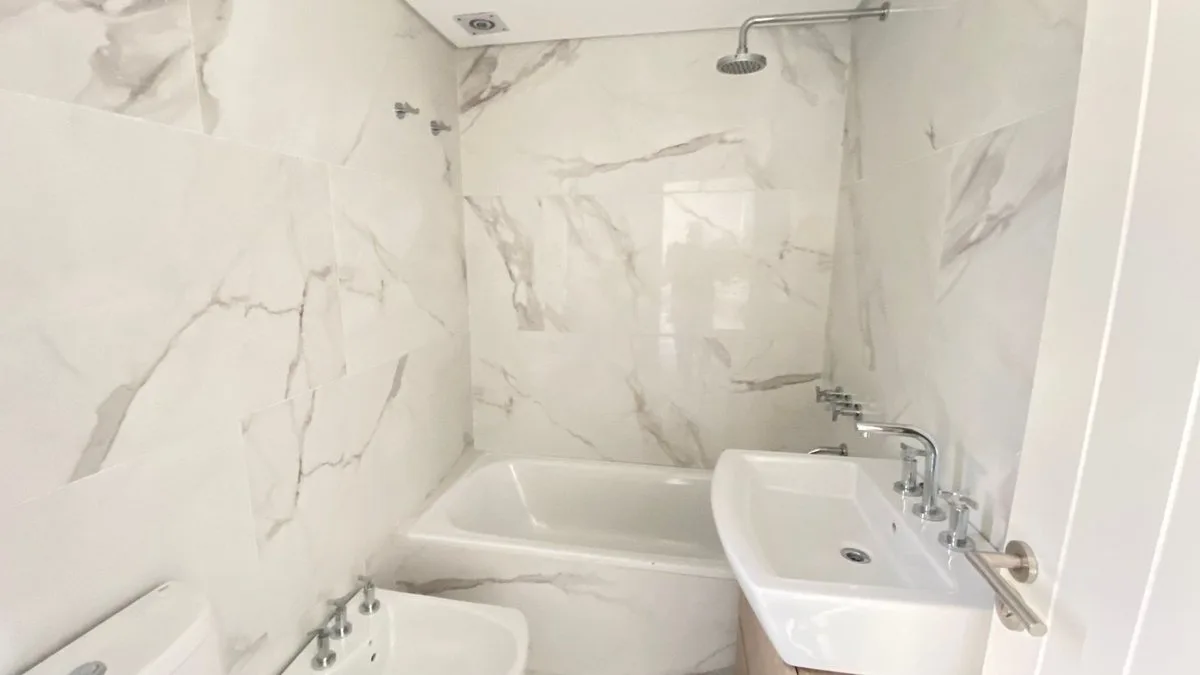 Monoambiente en venta con balcón y baulera Palermo foto 5
