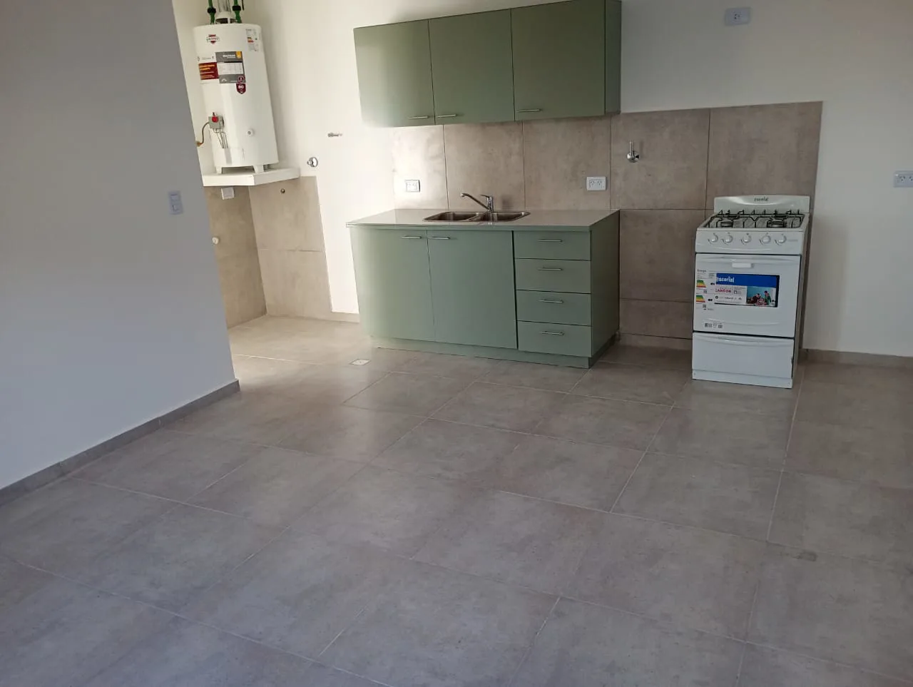 ALQUILER -DEPARTAMENTO – BARRIO NORTE foto 4