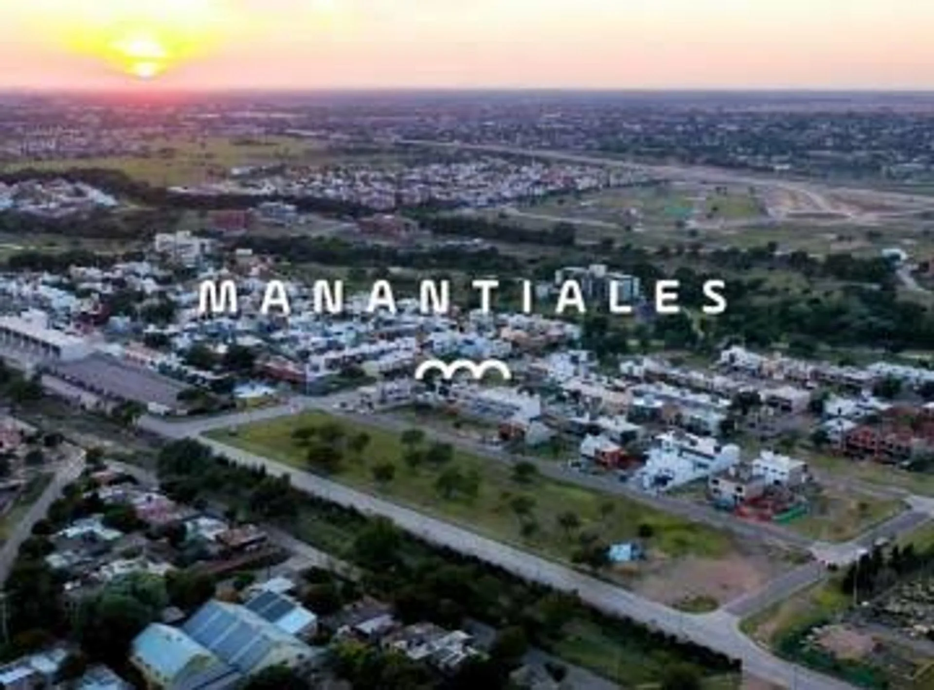 LOTE EN VENTA EN CAMPOS DE MANANTIALES 405 M2  Mz6 foto 3