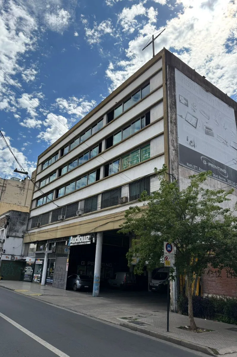 VENTA COCHERA  ZONA CENTRO foto 2