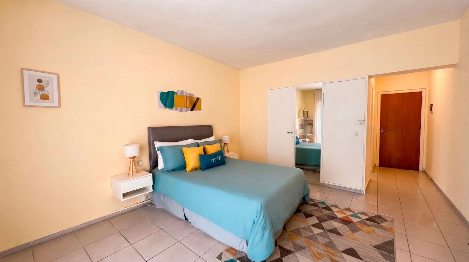 Venta Monoamb Airbnb con cochera en Retiro foto 2