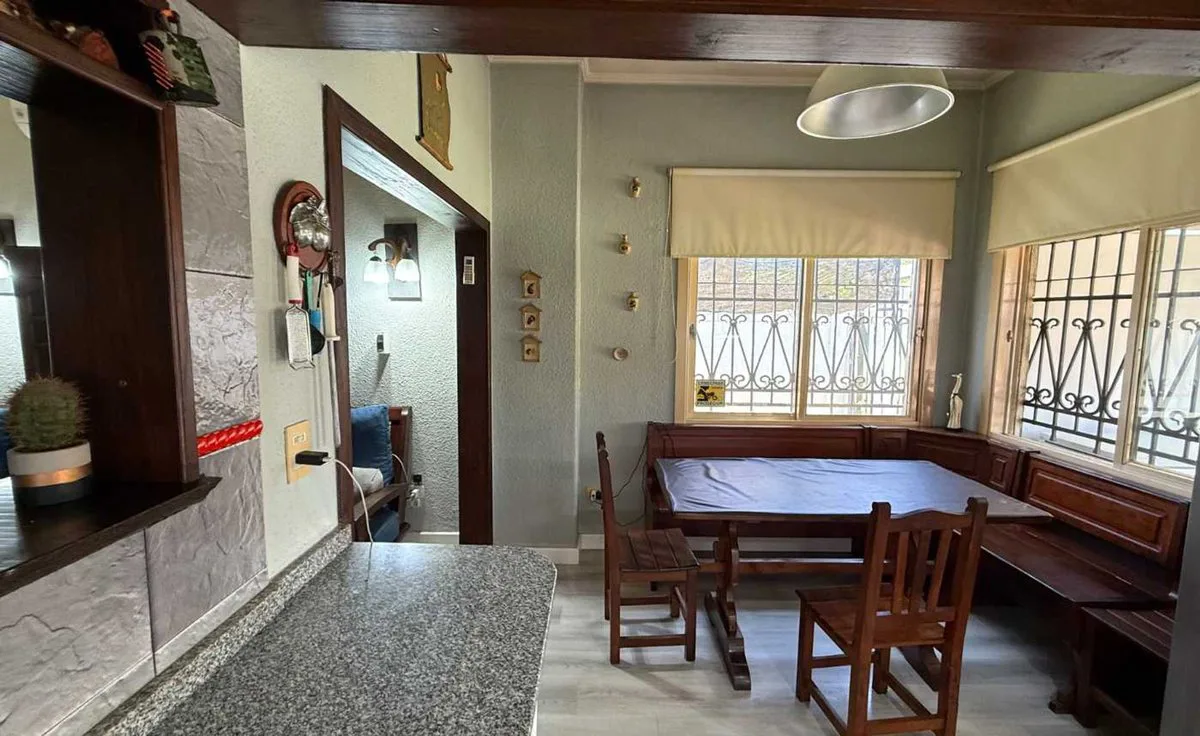 VENTA CASA QUINTA + CASA CASEROS  LA REJA MORENO foto 4