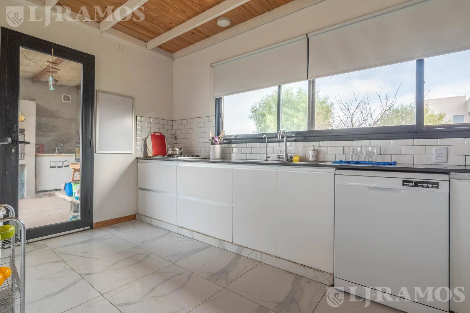 Casa en San Sebastián AREA 1  GRAN OPORTUNIDAD /VENTA CON CESION DE DERECHOS / NO APTO CREDITO - MB foto 5