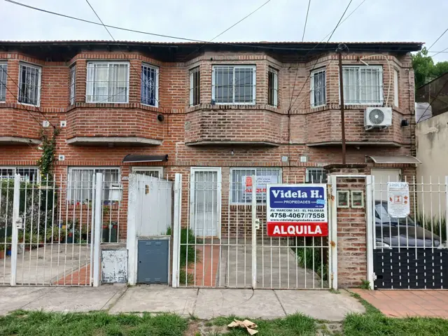 DUPLEX 3 AMB AL FRENTA CON COCHERA