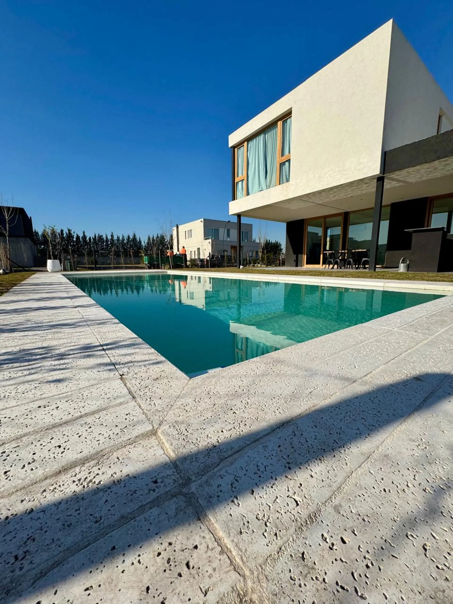 CASA EN VENTA 4 DORMITORIOS CARPINCHOS | NORDELTA foto 2
