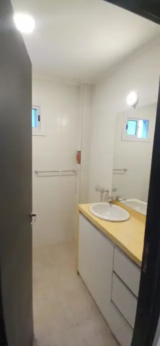 ALLAYME Y DAMIAN HUDSON   MUY LINDOS DPTOS A ESTRENAR LISTOS ESCRITURAR  2 DORM  PATIO  COCHERA CUBIERTA CERRADA BOX DEPÓSITO  90 M2 USD 65.000  /  60 foto 4