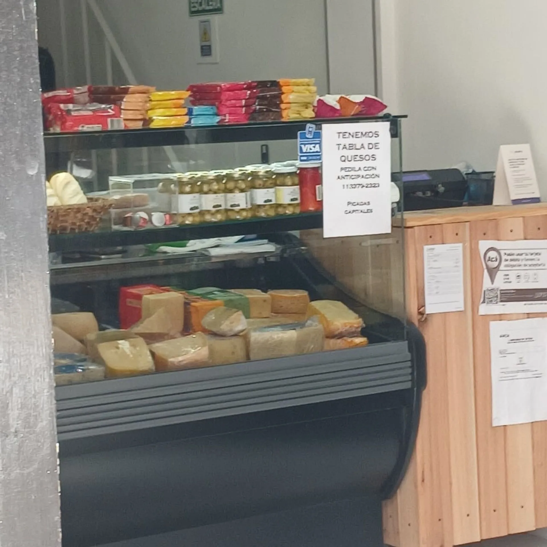 VENTA FONDO DE COMERCIO FIAMBRERIA BELGRANO foto 2