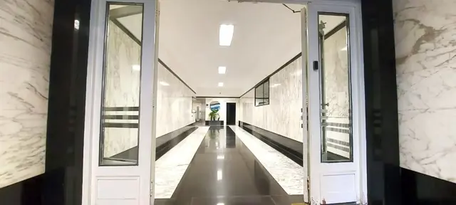 RETASADO -- Oficinas con salon de 10x15