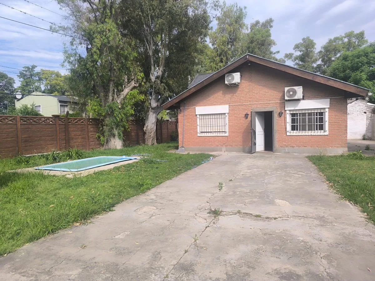 VENTA CASA DEL VISO PILETA foto 3