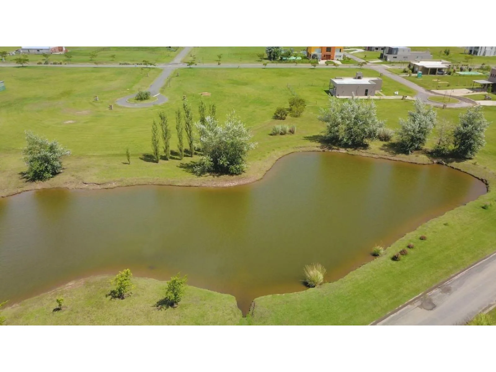 Venta Lote en Barrio Cruz del Sur San Vicente foto 4