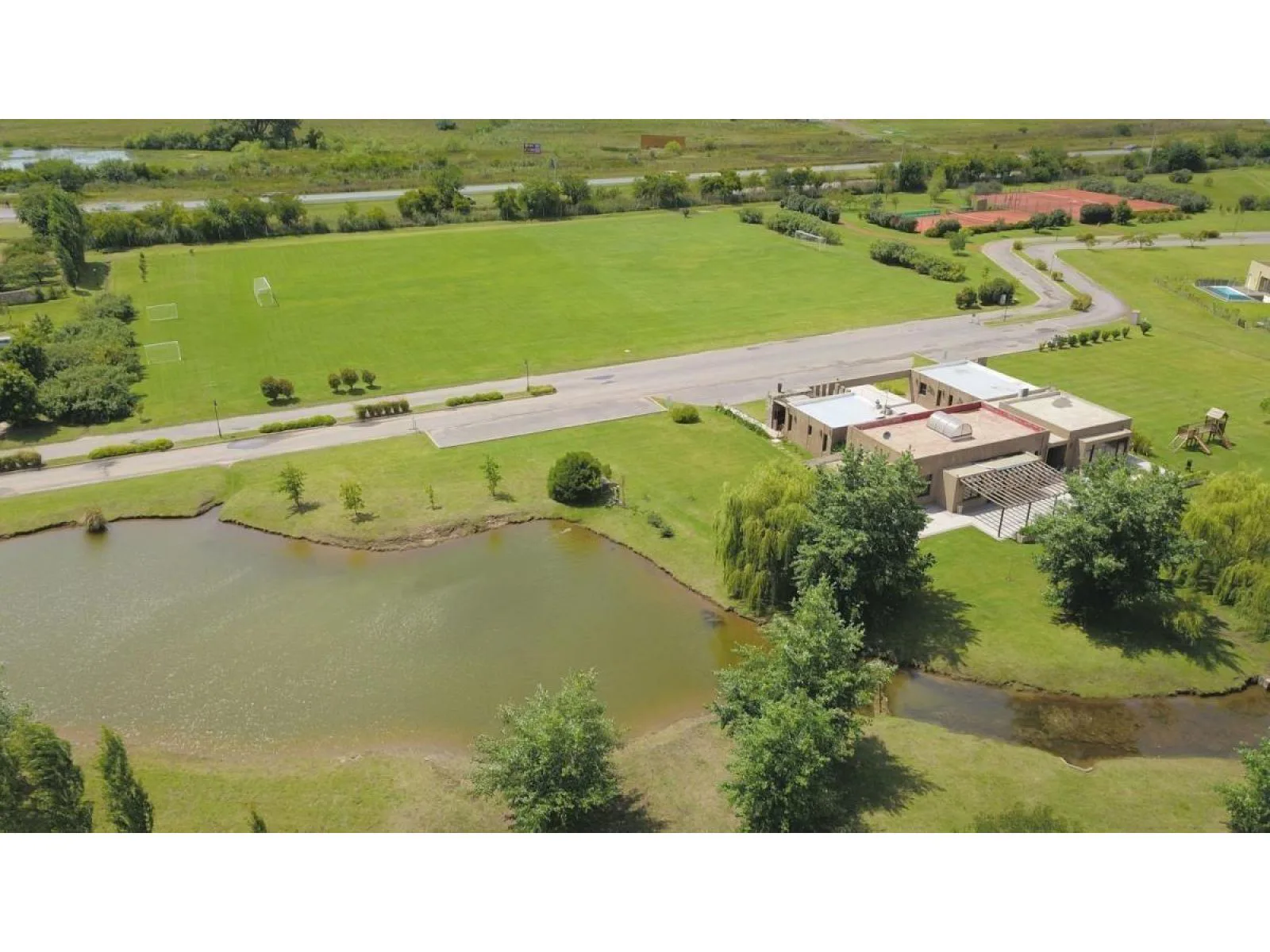 Venta Lote en Barrio Cruz del Sur San Vicente foto 5