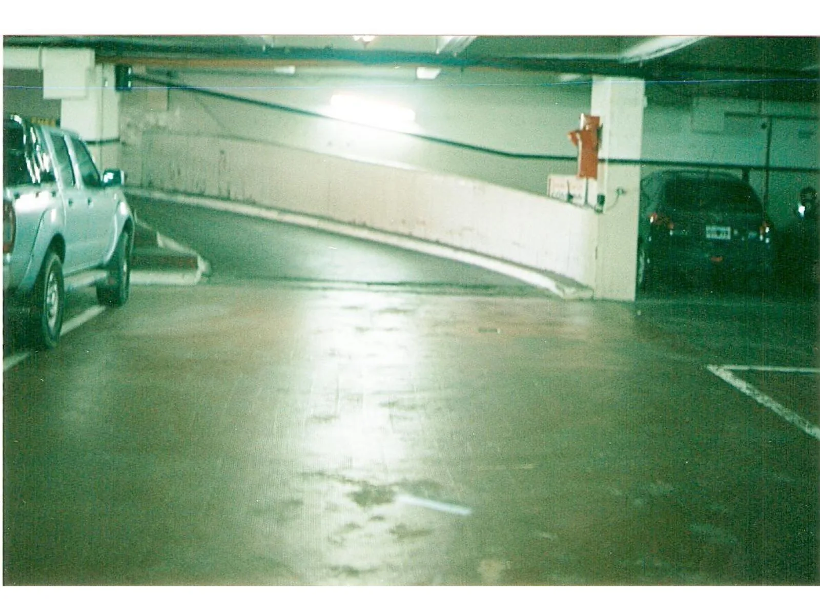 EXELENTES COCHERAS FIJAS EN VENTA O ALQUILER PRIMER SUBSUELO GASTOS INCLUIDOS PRECIO foto 3