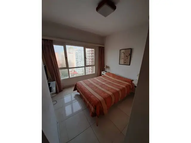 Alquiler anual departamento 1 ambiente vista lateral al mar Miramar