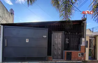 VENTA CASA BAJO P.H. REMEDIOS DE ESCALADA APTO CREDITO foto 1