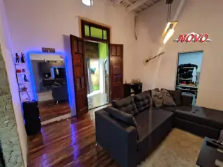 VENTA CASA BAJO P.H. REMEDIOS DE ESCALADA APTO CREDITO foto 3