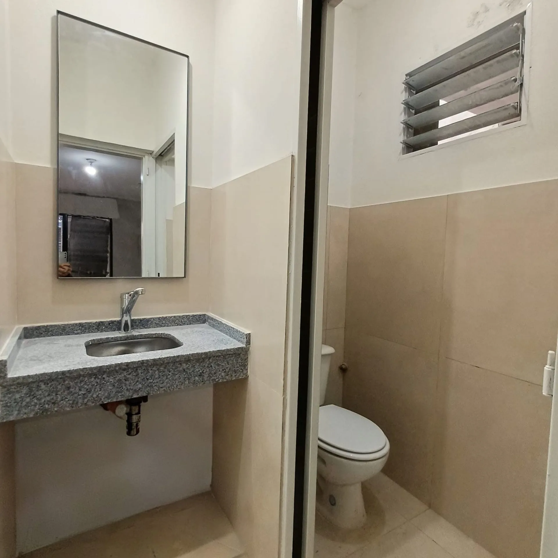 Alquiler local Com. A estrenar - zona Pleta Mitre foto 4