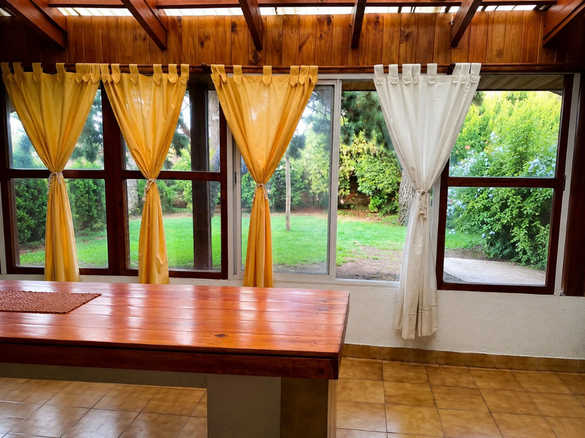 VENTA CASA DE 7 AMBIENTES – LOTE APTO DESARROLLO foto 3