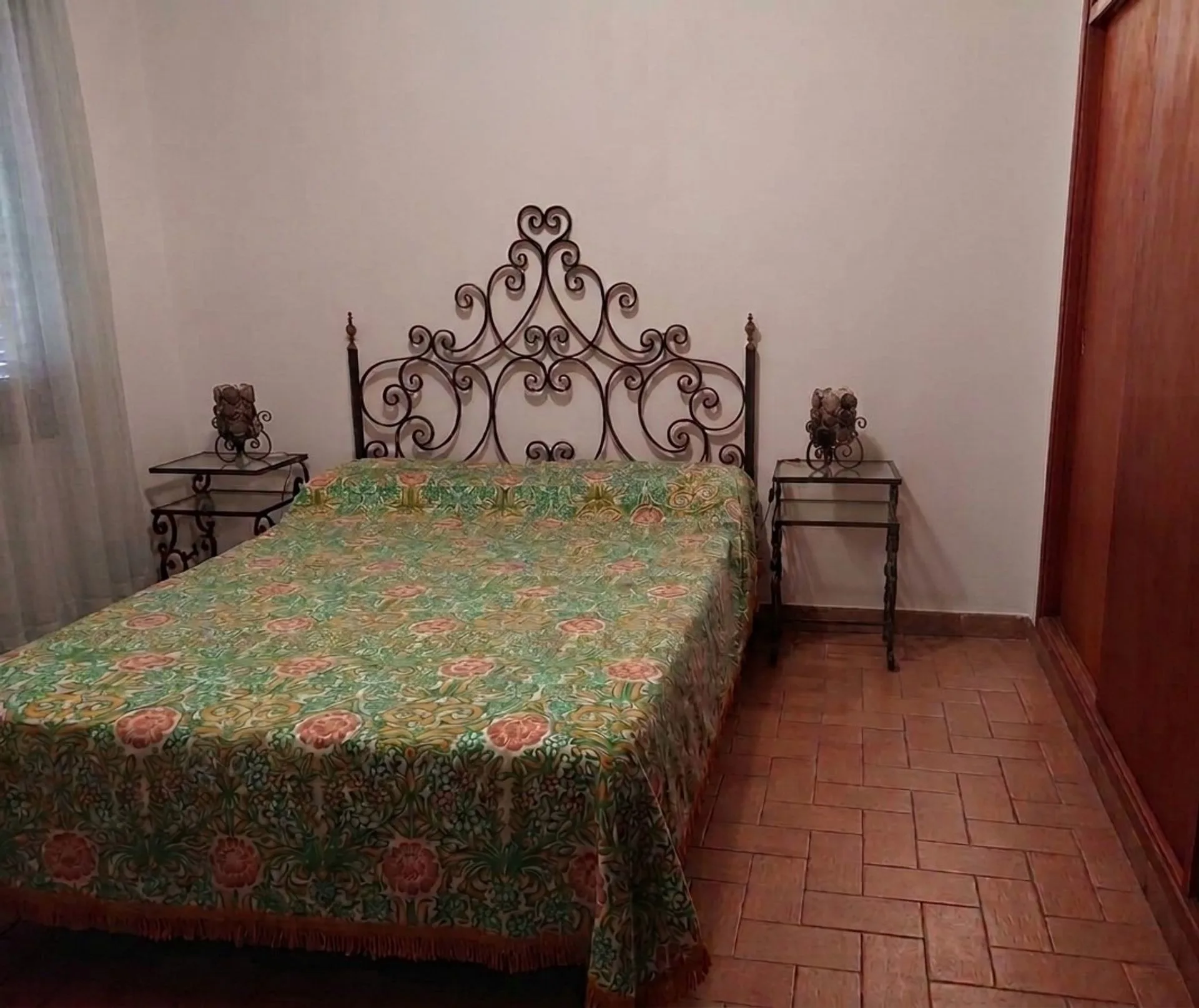 VENTA CASA DE 7 AMBIENTES – LOTE APTO DESARROLLO foto 4