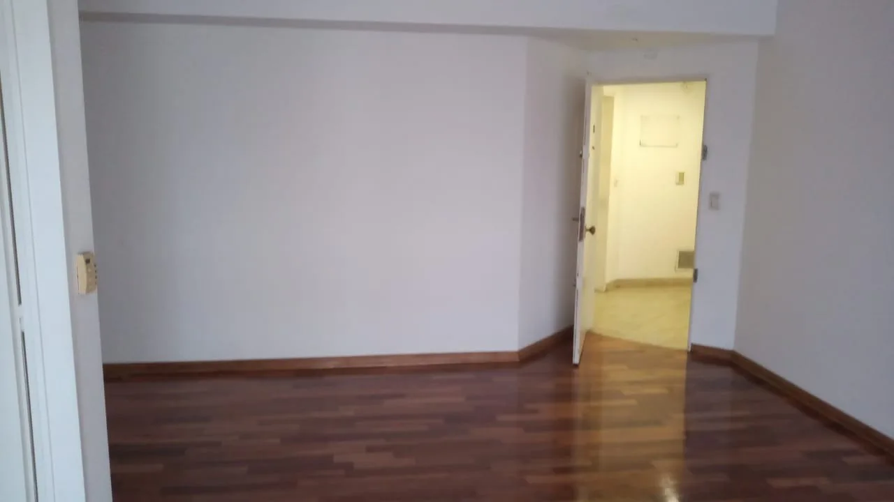 Hermoso Semipiso en Venta con Renta