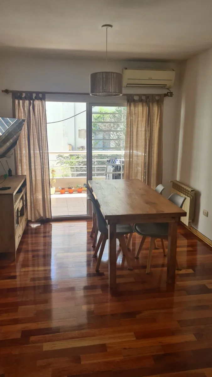 Hermoso Semipiso en Venta con Renta foto 2