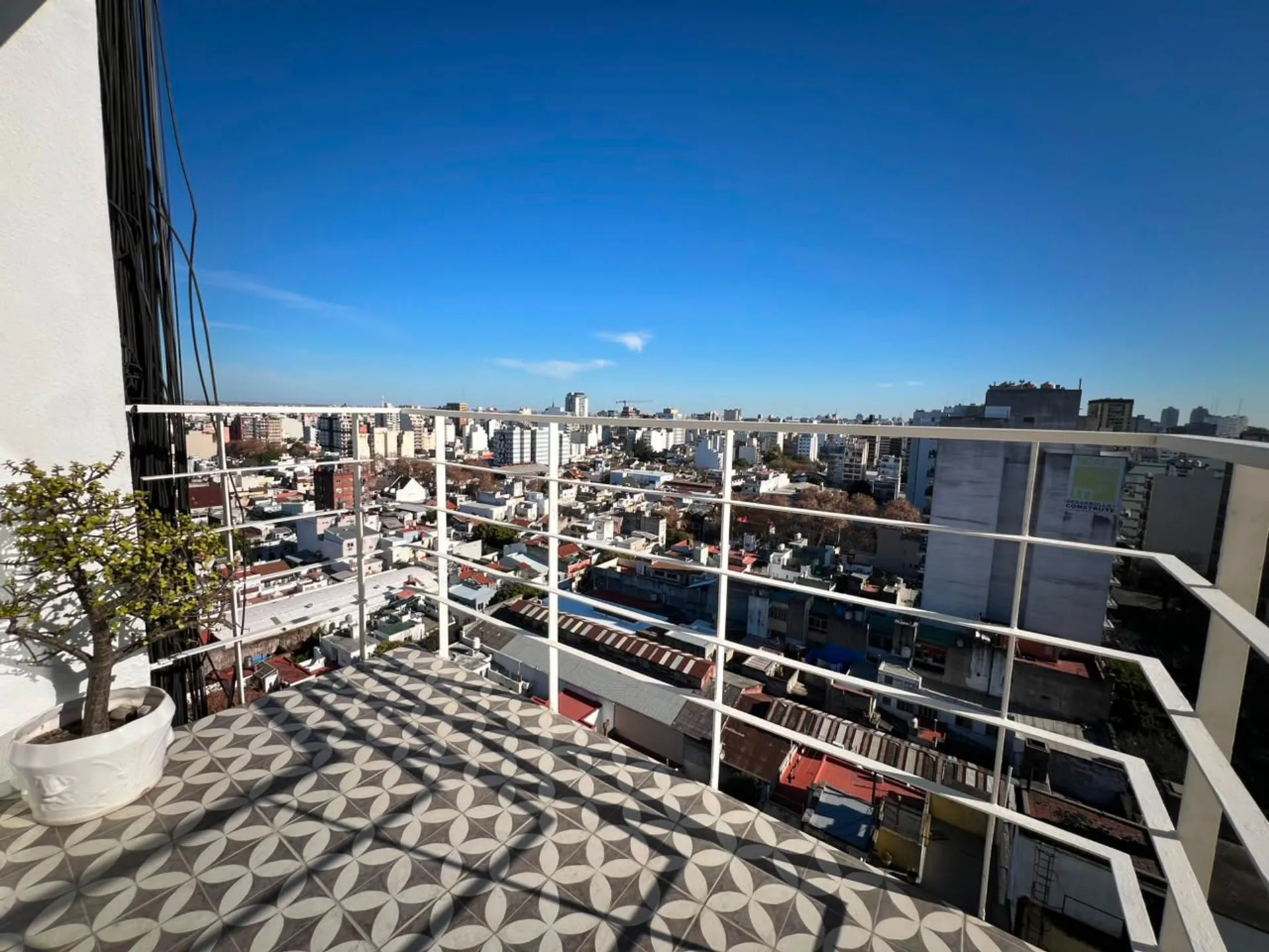 DEPARTAMENTO 3 AMBIENTES VENTA BOEDO CON BALCON foto 3