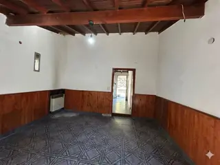 VENTA CASA 3 AMBIENTES PILAR JARDIN COCHERA LOCAL foto 2