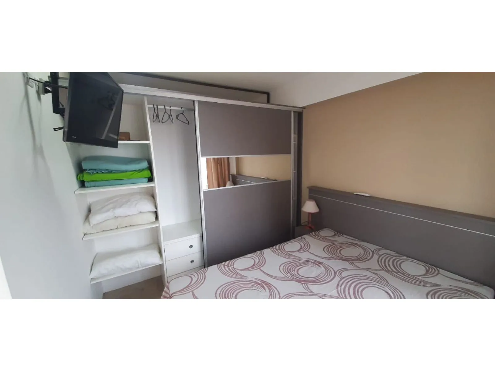 Studio with Separate Bedroom and Ocean-View Balcony in Miramar, Miralmar Building – photo 9 of 20