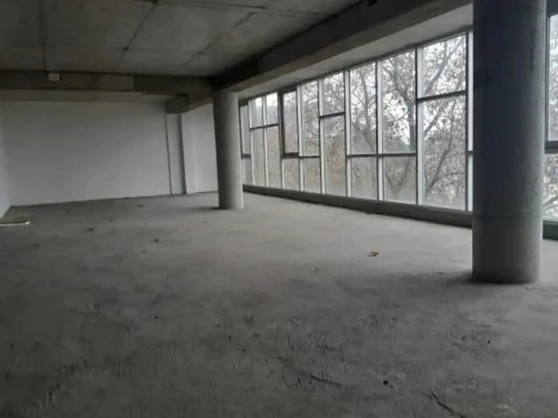 OFICINA EN VENTA A ESTRENAR – 177 m² – 2 COCHERAS foto 3