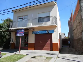 2 casas y 2 locales en venta en William Morris. Ideal Inversor. foto 2