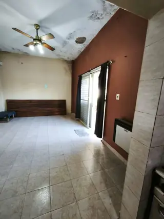 VENTA DE CASA TRES AMB. foto 3