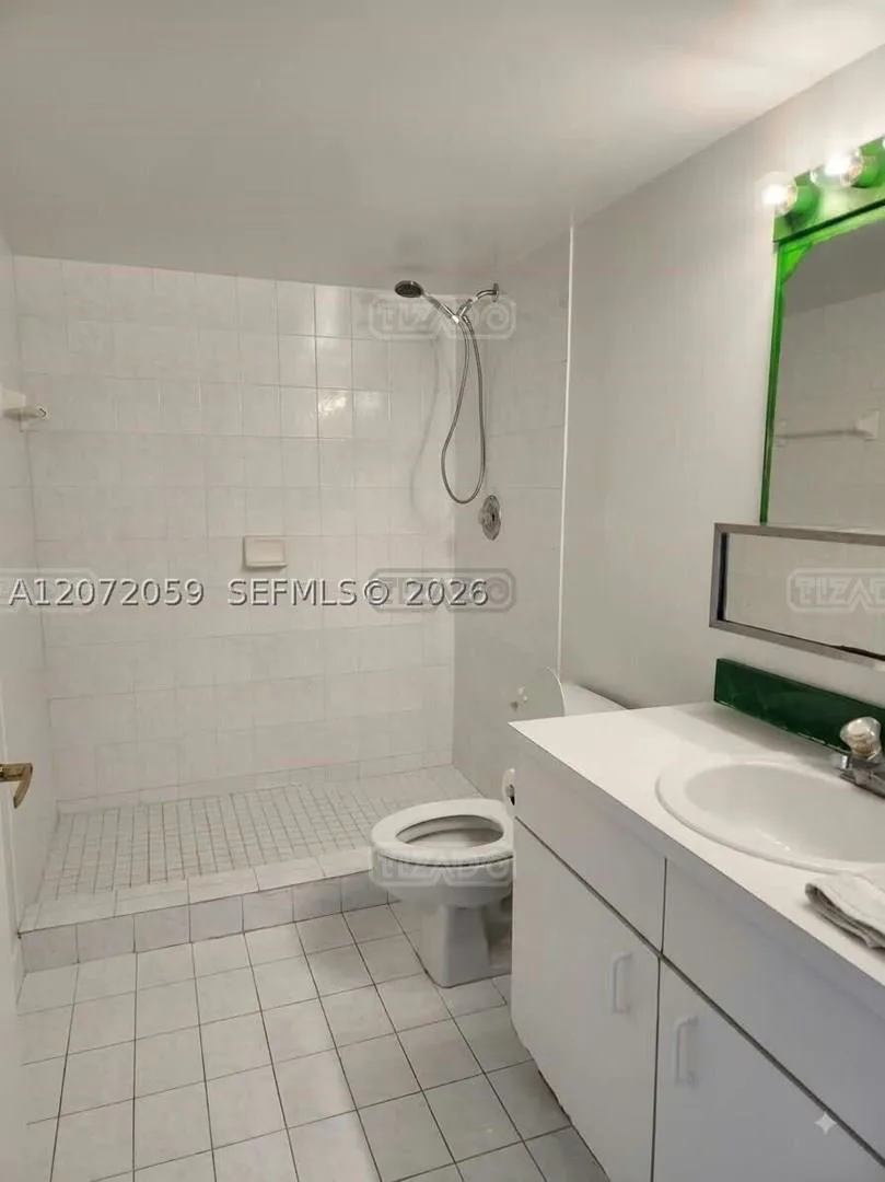 1688 West Ave #506 1600 foto 3