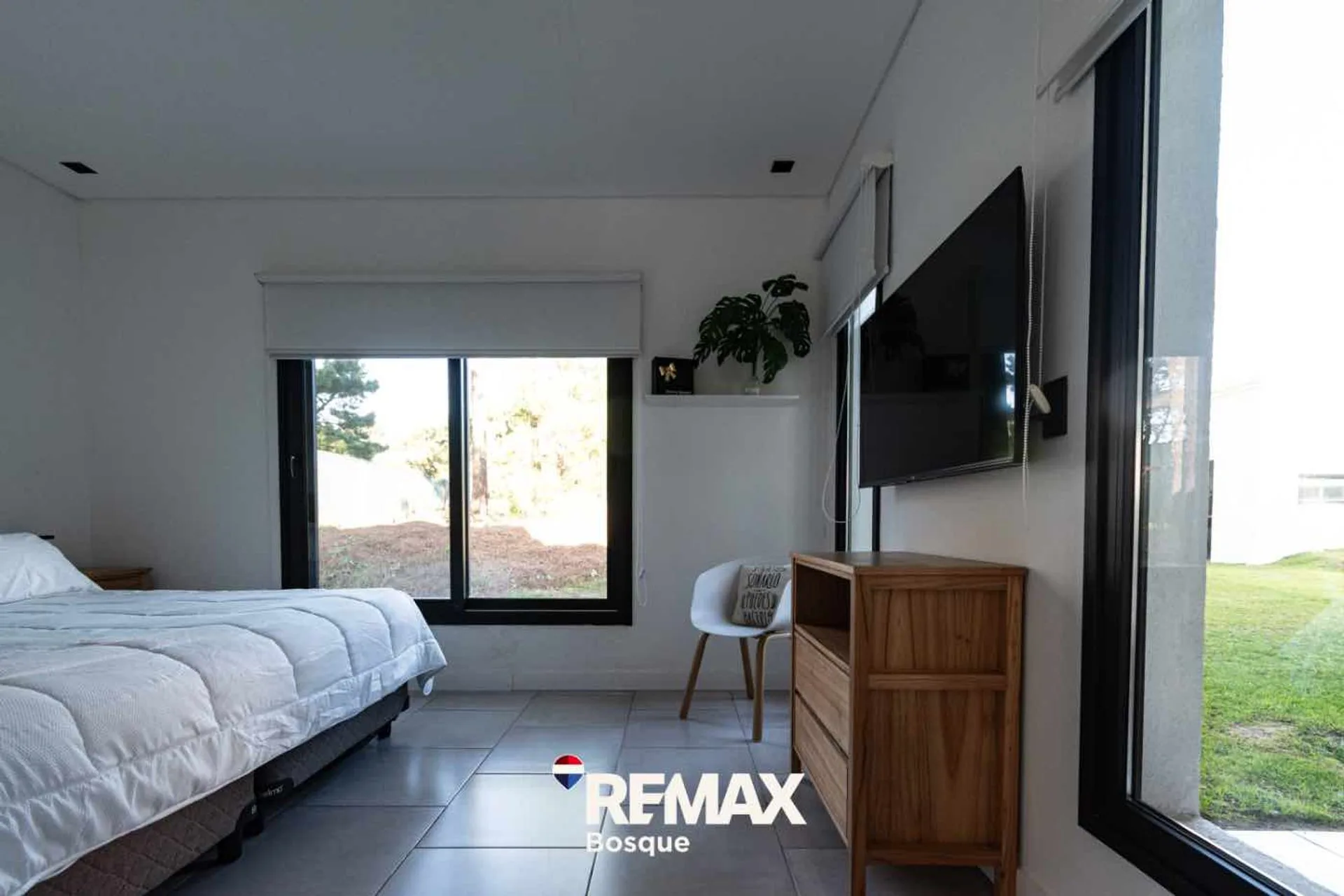 VENTA CASA EN PINAMAR BARRIO ALAMOS foto 4