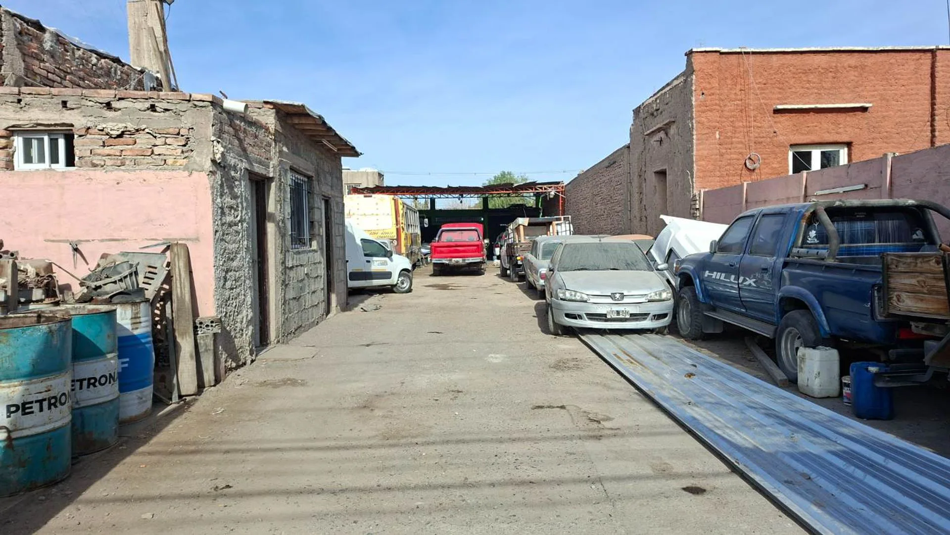 Lote sobre calle Comandante Cabot foto 5