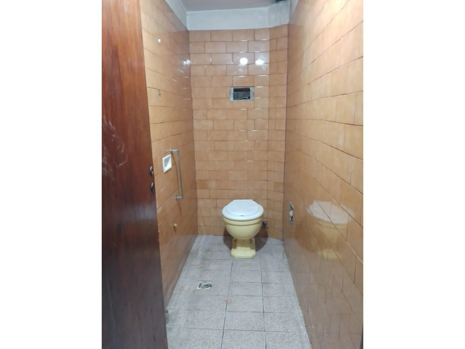 Venta Casa 3 ambientes con cochera en Banfield foto 4