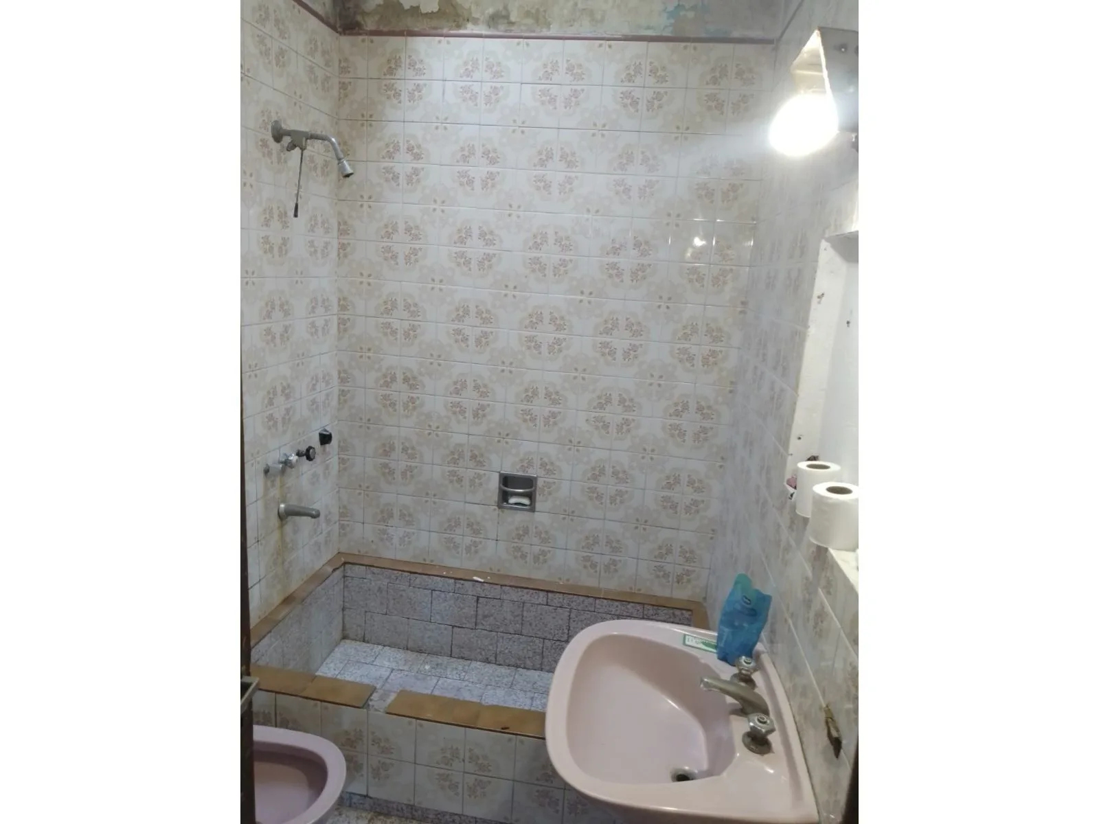 Venta Casa 3 ambientes con cochera en Banfield foto 5