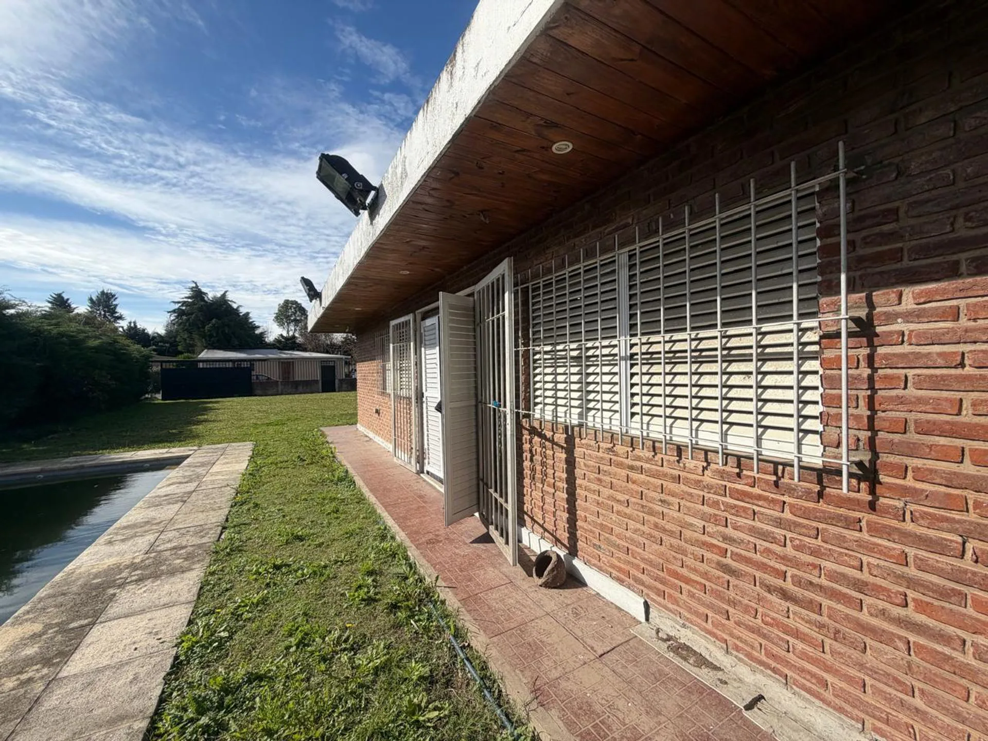 Quinta en venta Villa Elisa con pileta foto 4