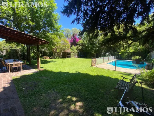 MUY BUENA CASA ALQUILER ENERO 2027 - SOBRE 1000 MTS DE LOTE - SANTA RITA - LOMAS DE SAN ISIDRO