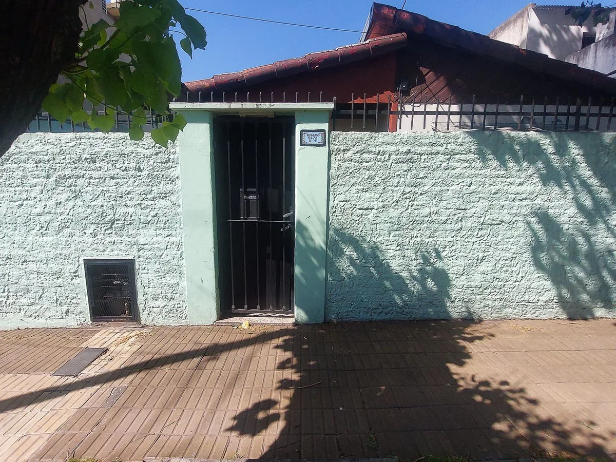 Casa en venta en Villa Ballester ACEPTA PERMUTA foto 2