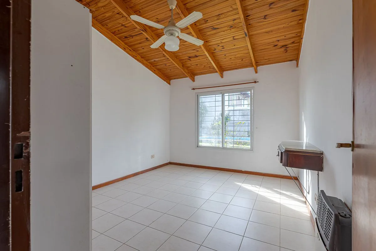 Casa 1 dormitorio en Roldan con pileta foto 4